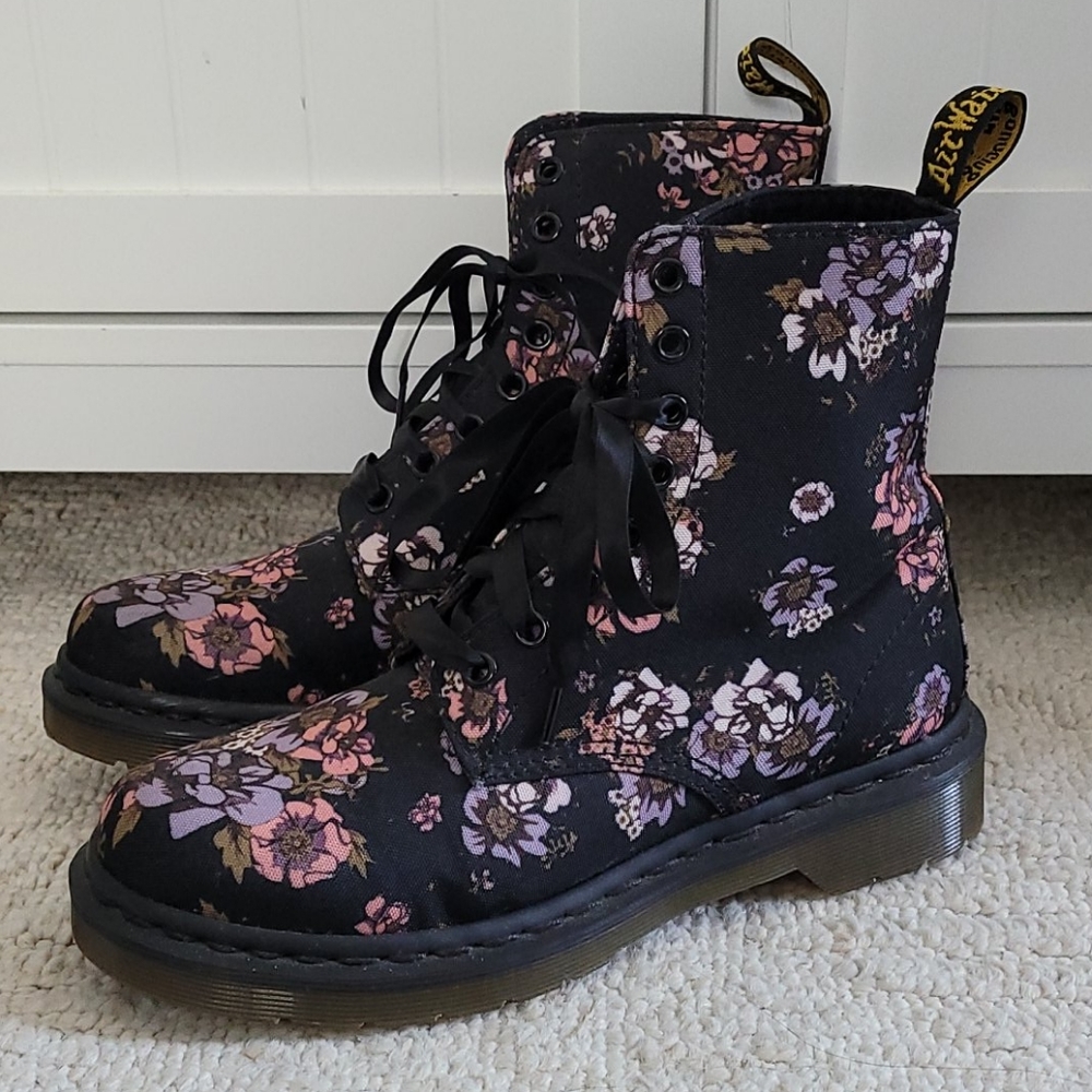 Womens Dr. Marten canvas lace up boots